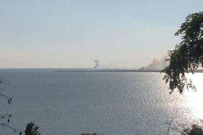 на море